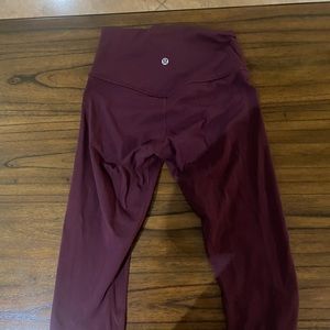 Lululemon leggings crop style